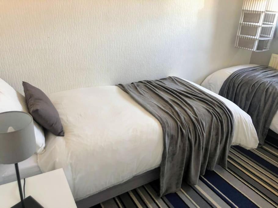 Villa Aspen House Birmingham Esterno foto