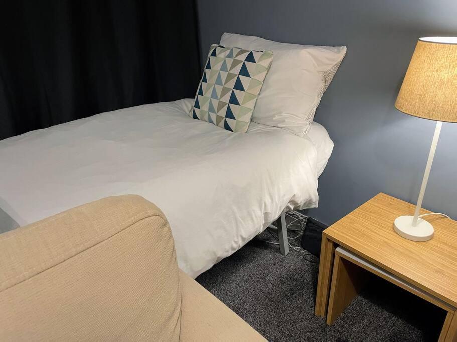 Villa Aspen House Birmingham Esterno foto